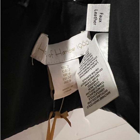 NWT House of Harlow Black Vegan Leather Crop Bra Top and Shorts Set 2 - Picture 14 of 15